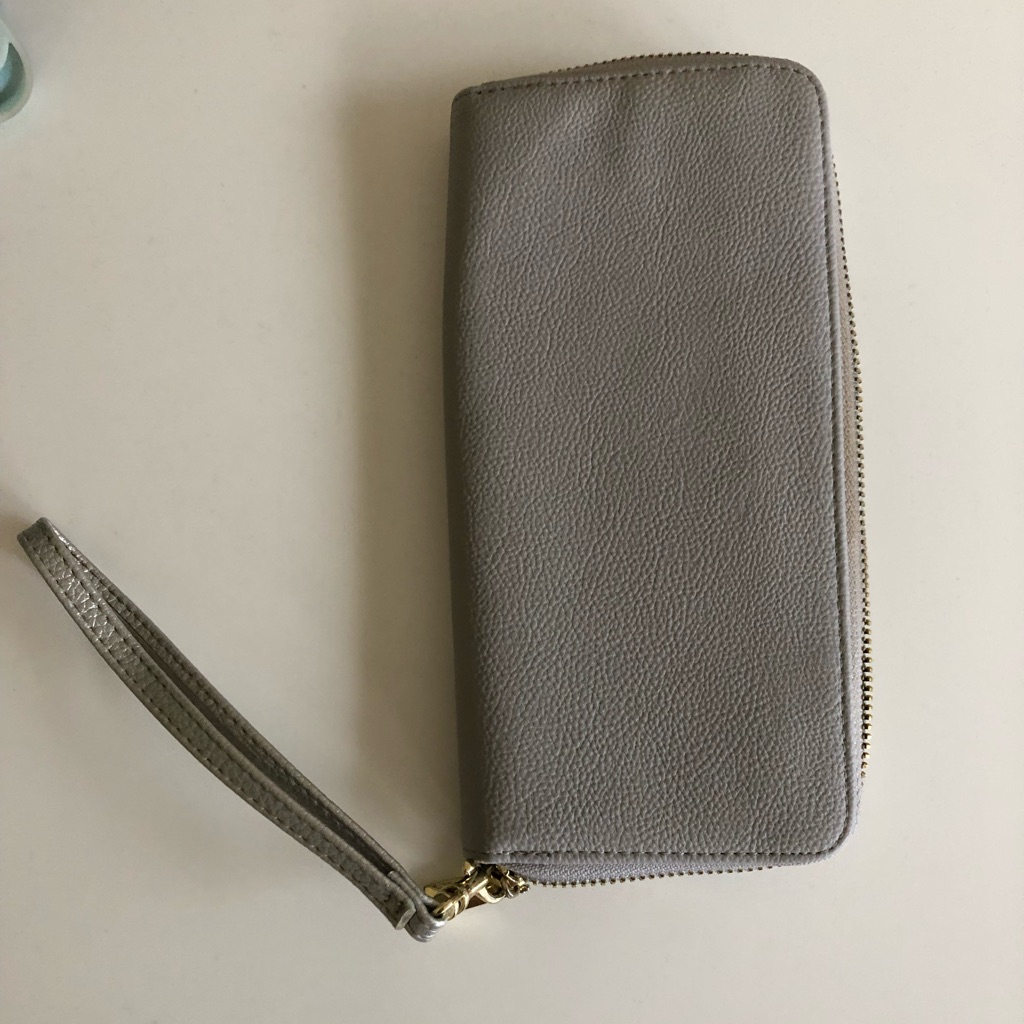 Grey/Silver Wallet